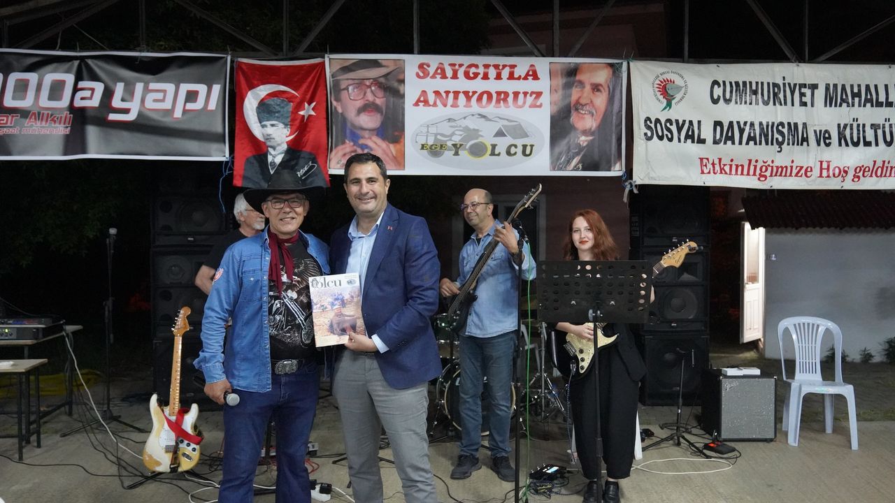 Ortaca Belediye Başkanı Evren Tezcan ve Meclis Üyeleri, Cem Karaca ve Barış Manço'yu Anma Etkinliğine Katıldı